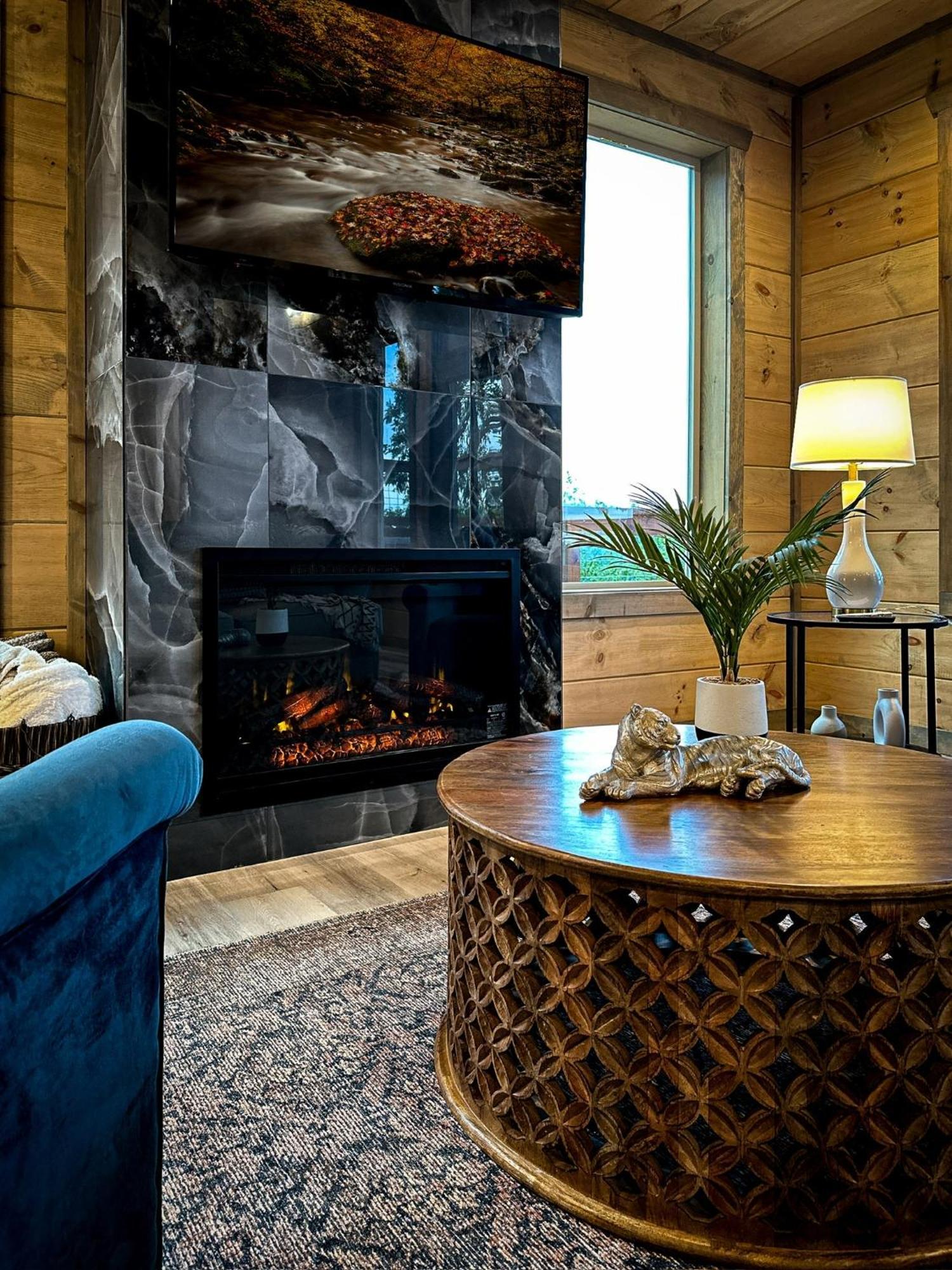 New Luxury Cabin With Stunning Mountainviews,Hottub, Firepit, Fireplace,2 Kingbeds, 2 Covereddecks,Bbqgrill, Shuffleboard And Pool Access Sevierville Esterno foto