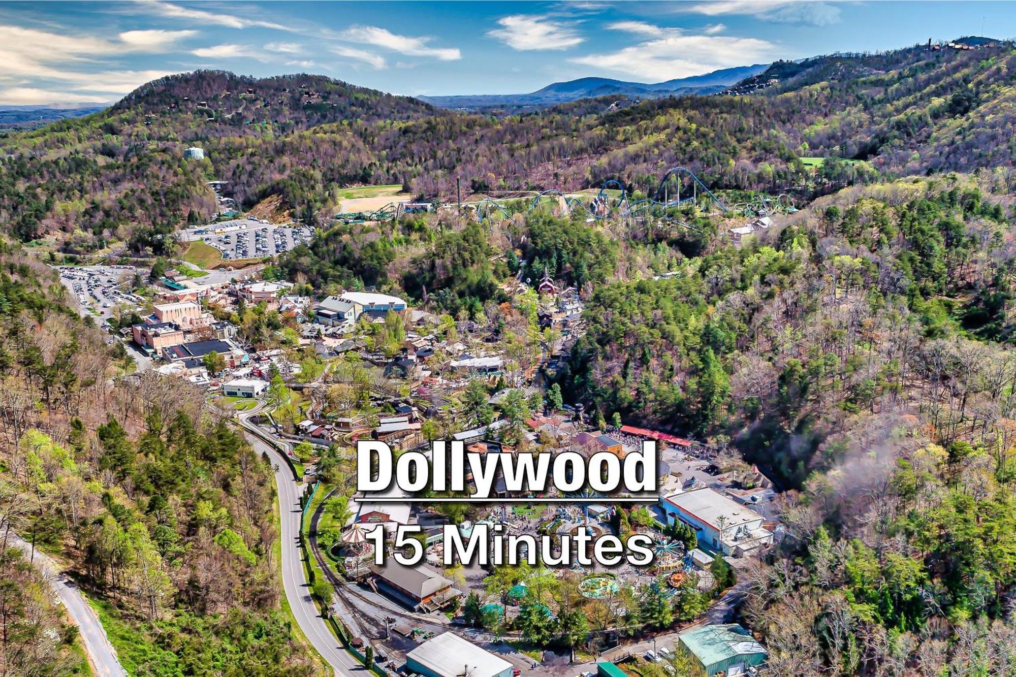 New Luxury Cabin With Stunning Mountainviews,Hottub, Firepit, Fireplace,2 Kingbeds, 2 Covereddecks,Bbqgrill, Shuffleboard And Pool Access Sevierville Esterno foto